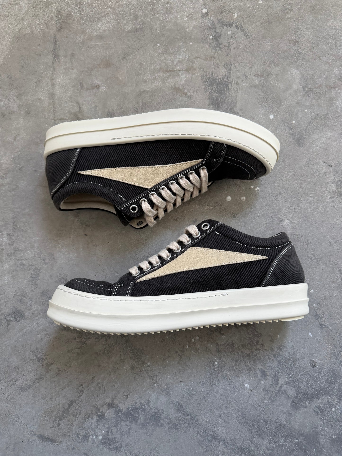 Rick Owens DRKSDHW Lowtop Canvas „Vintage“ Sneaker
