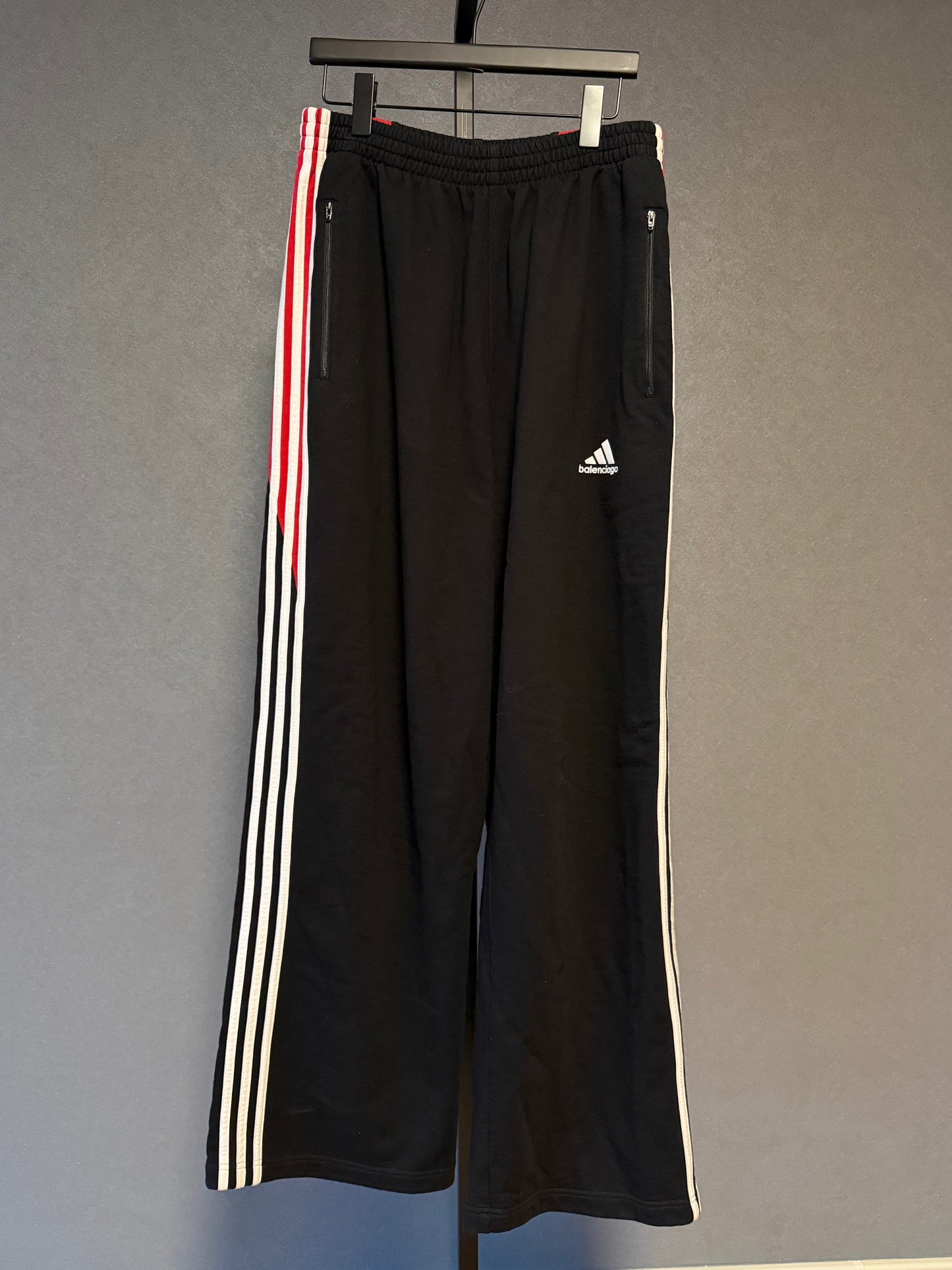 Balenciaga x Adidas Oversized Jogger – Red Black Wide-Leg Track Pants SZ.M