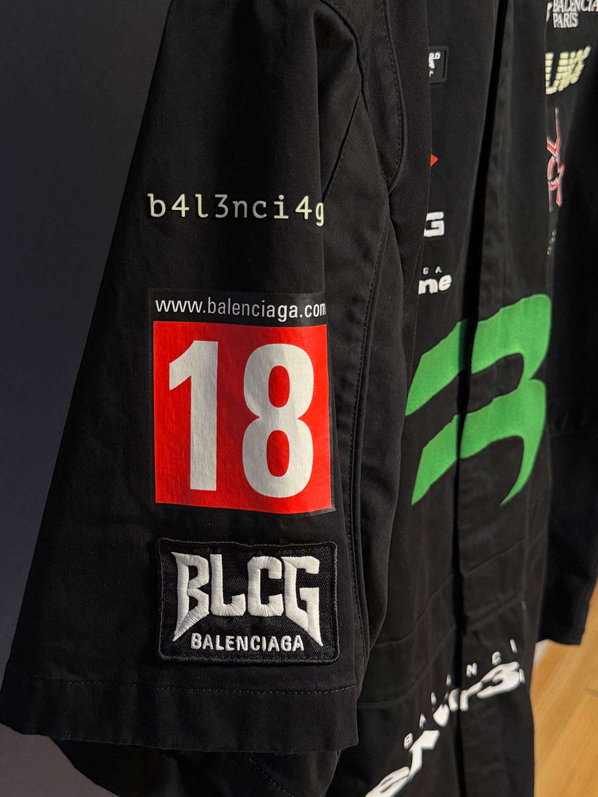 Balenciaga AW21 Gamer Shirt in black